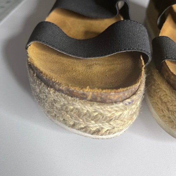 Steve Madden Sandals - Picture 9 of 11